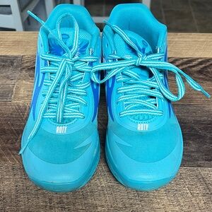 Puma Kids Sneakers in Vibrant Blue